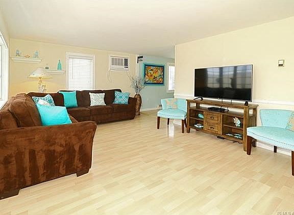 pergo style flooring