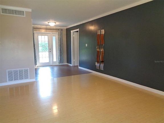 5th image of 1112 Henry Balch Dr