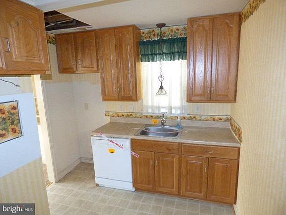 5th image of 217 S Mont Valla Ave