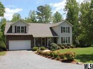 1130 Woodmere Ln, Newton, NC 28658