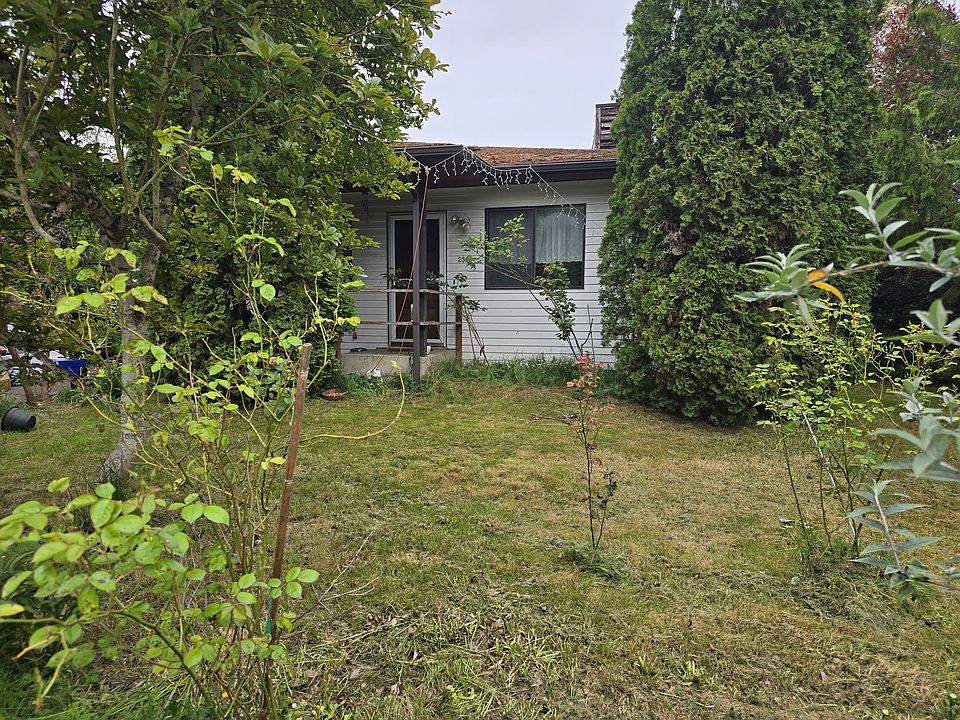 1st image of 2323 Cedar Ct