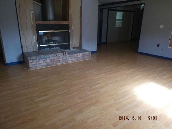3rd image of 34400 Belt Dr