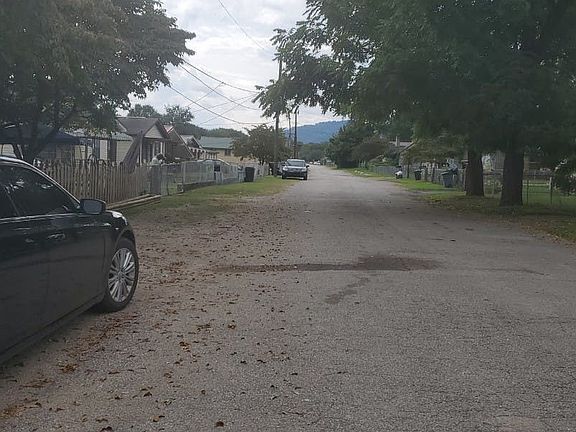 4th image of 5108 Elaine Dr