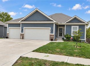 1715 Johnston St, Liberty, MO 64068