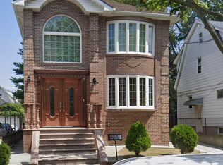 4351 171st St, Flushing, NY 11358