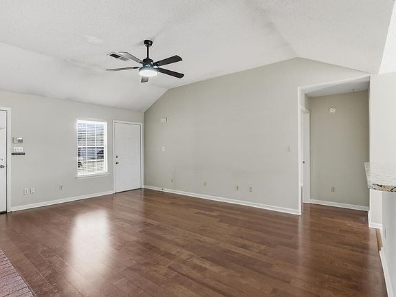 3rd image of 1077 Jessica Lauren Dr