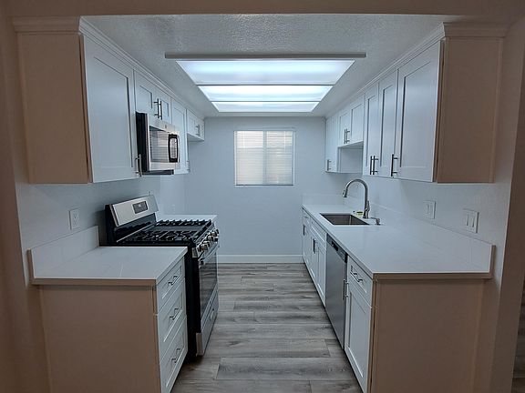 4th image of 603 E Verdugo Ave APT F