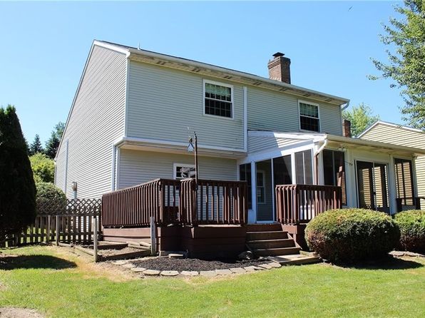 2902 Marcella Dr, Erie, PA 16506