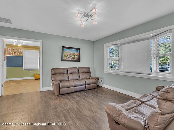 5th image of 208 Rachel Court