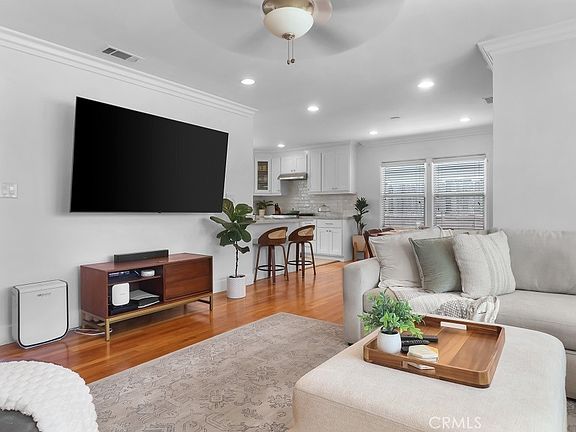 5th image of 2738 Greenmeadow Rd