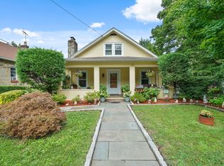 581 Ashford Ave, Ardsley, NY 10502