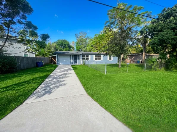 2318 Townsend Blvd, Jacksonville, FL 32211
