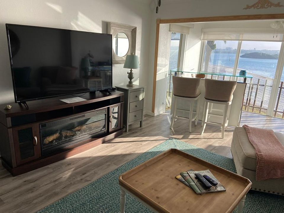 Living Room with new Smart TV!