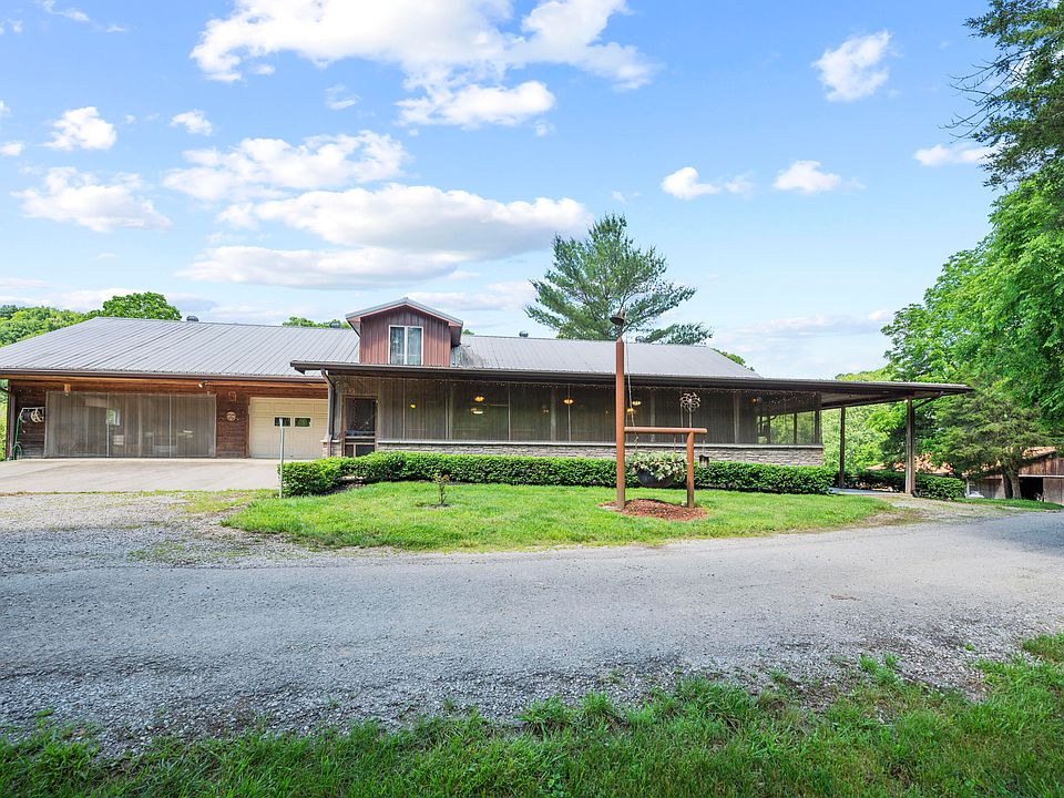 1st image of 3700 River Dr