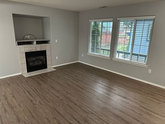 4th image of 19361 Silverfox Pkwy
