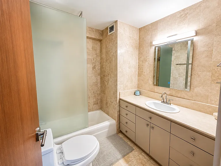 77 Kings Ct #104 — Photo 7