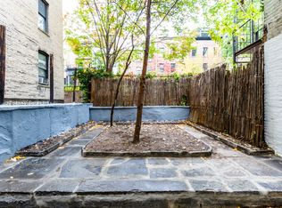 348 W 21st St #1R2, New York, NY 10011