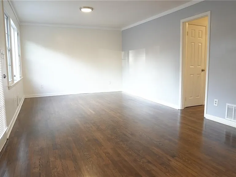 1336 Willow Trl SW — Photo 4