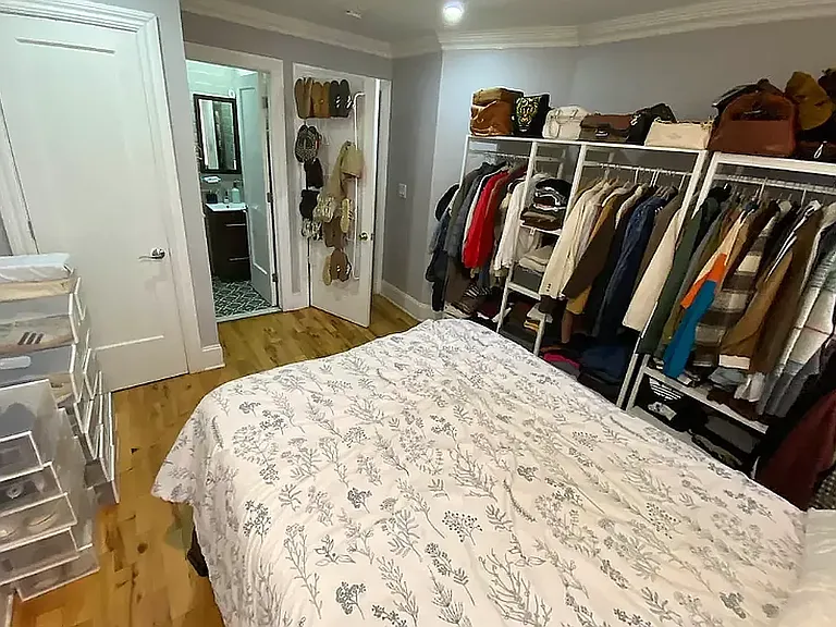 1102 Jefferson Ave #1R — Photo 10