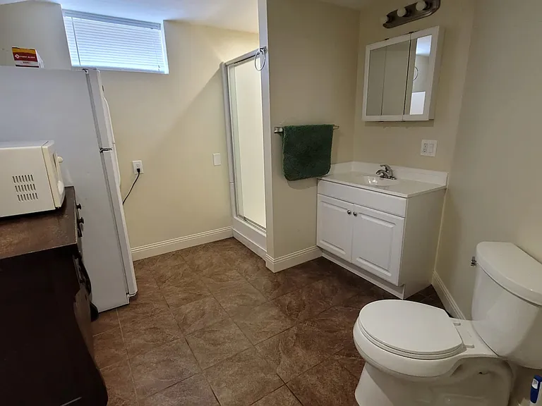 108 W Grand Ave #3 — Photo 13