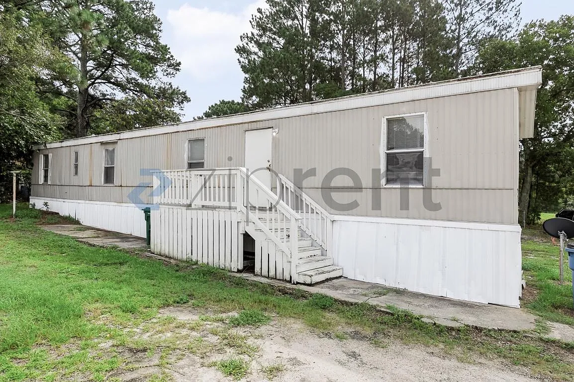 2 bed, 860 sqft, $975 — Photo 1