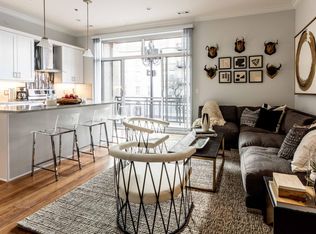 1052 W Monroe St #1050-422, Chicago, IL 60607