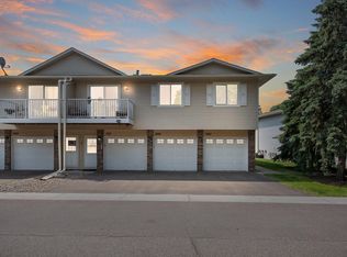 1029 Pondview Ct, Vadnais Heights, MN 55127