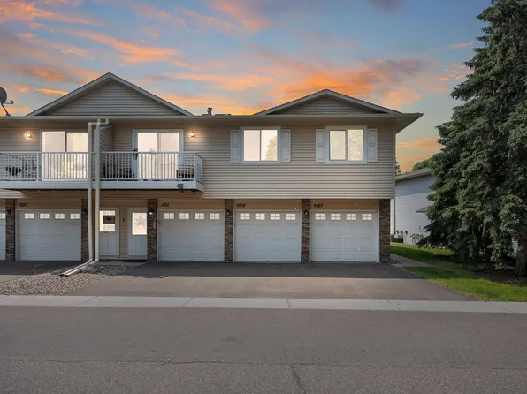 1029 Pondview Ct, Vadnais Heights, MN 55127