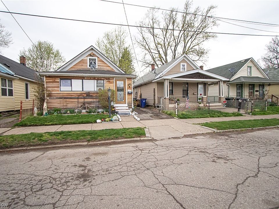 1st image of 3204 W 71st St