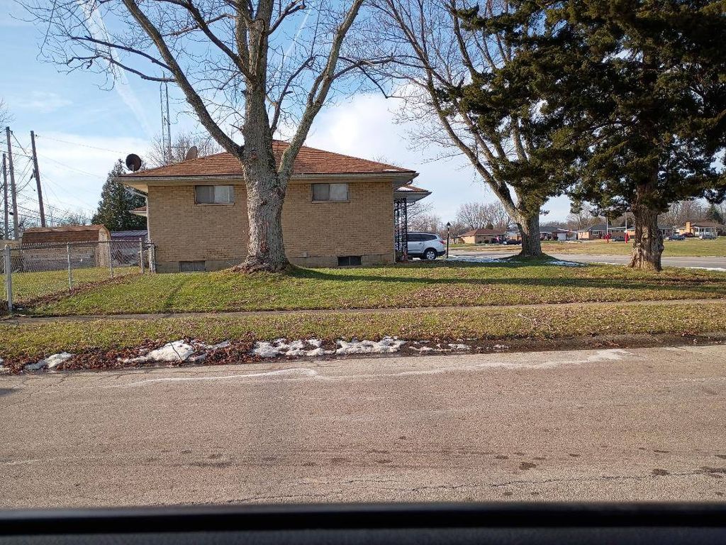 1341 Student Ave, Springfield, OH - View 4