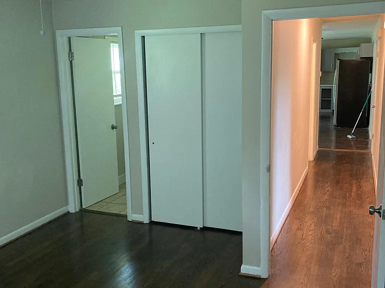 810 Mimosa Dr NW — Photo 16