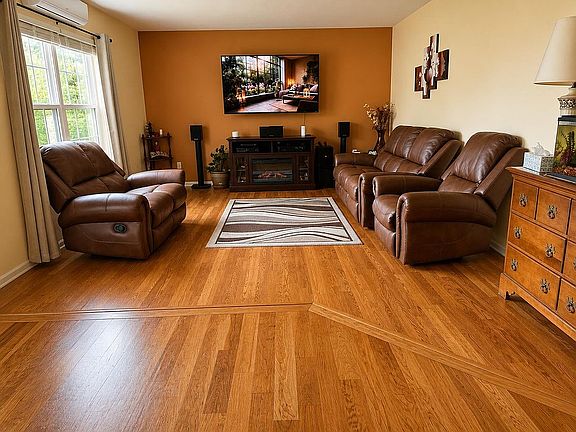 3rd image of 5251 Stapleton Dr