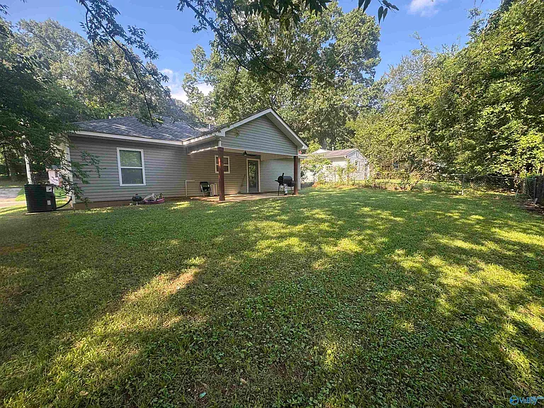 2117 Atkins Dr — Photo 21