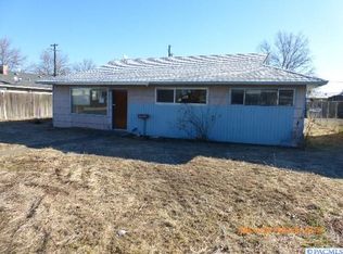 718 S Almira Ave, Connell, WA 99326