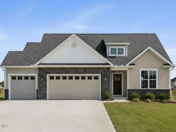 9237 Summer Song Ln, Sylvania, OH 43560