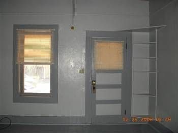 4th image of 316 N Hoff Ave