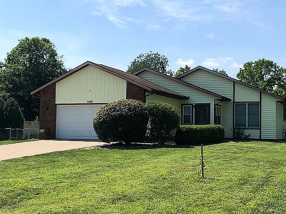 3rd image of 5469 Airwood Dr