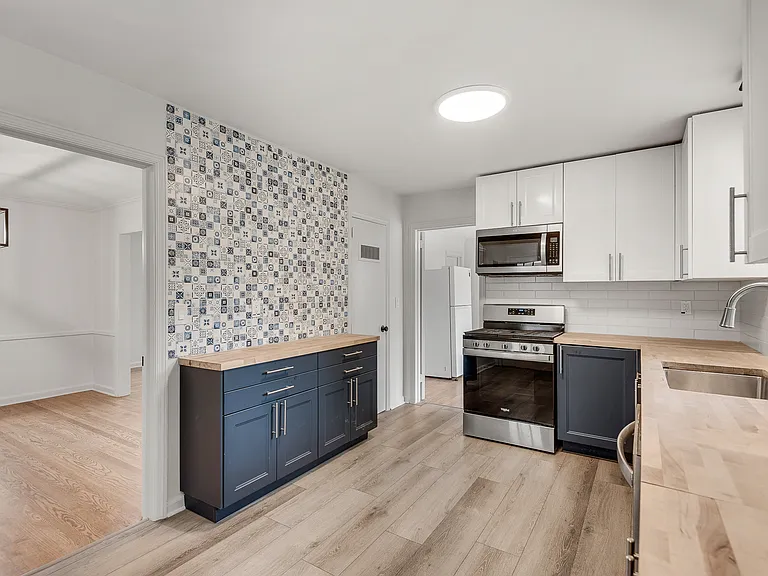 675 N Superior Ave — Photo 4