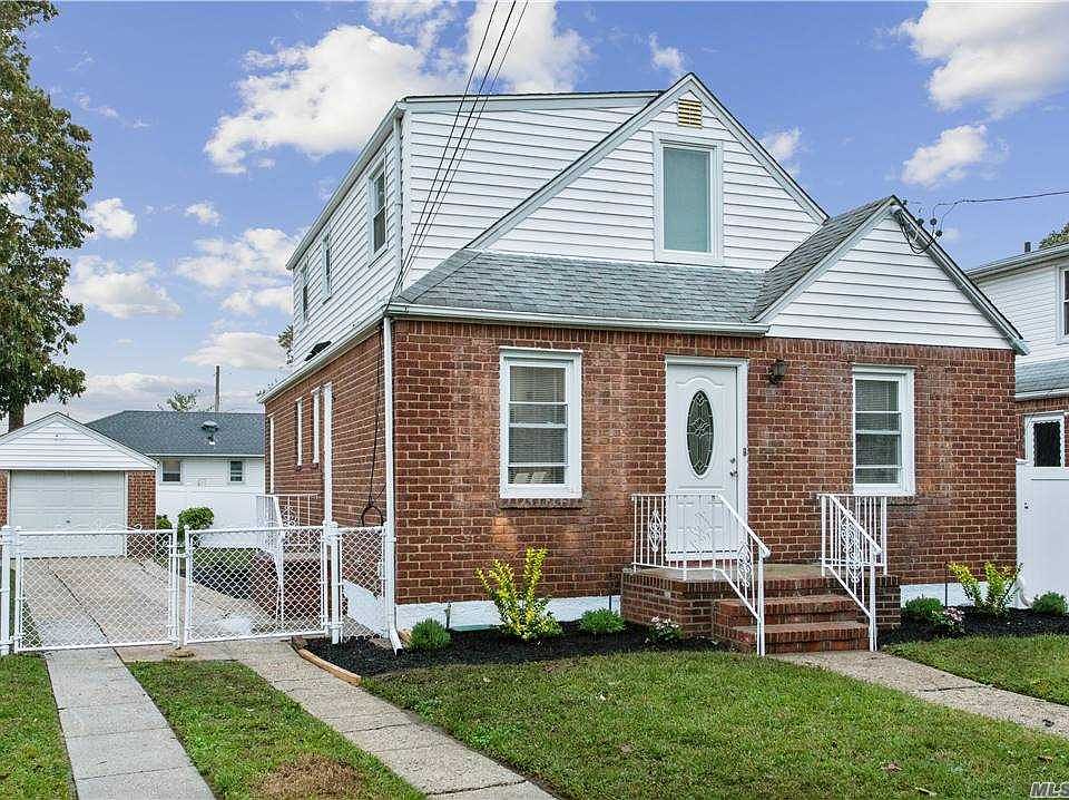 1st image of 75 Circle Dr N