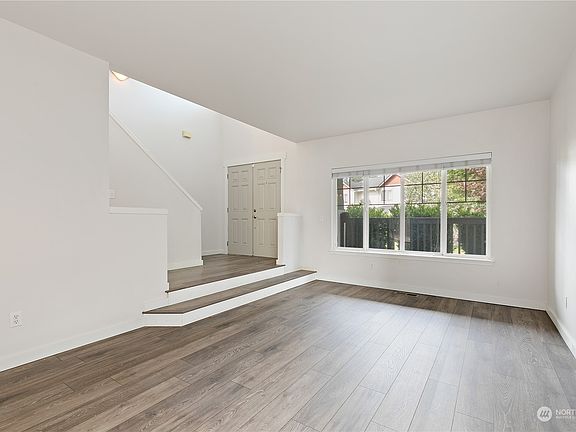 2nd image of 16515 85th Avenue Court E