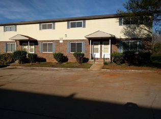 129 Dresden Way APT D, Louisville, TN 37777