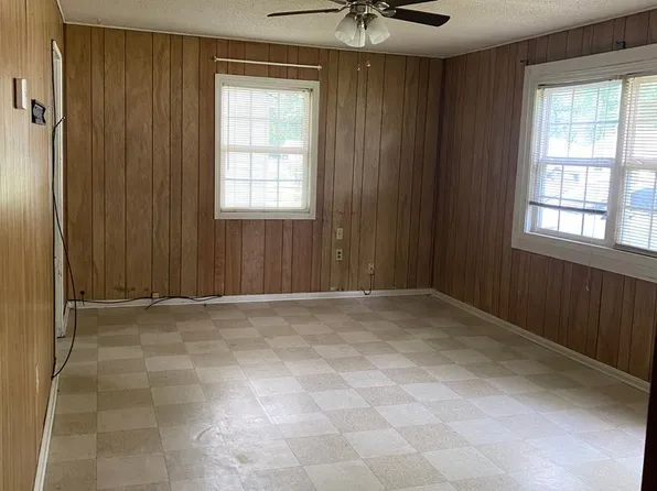 4889 Montgomery Rd, Millington, TN 38053
