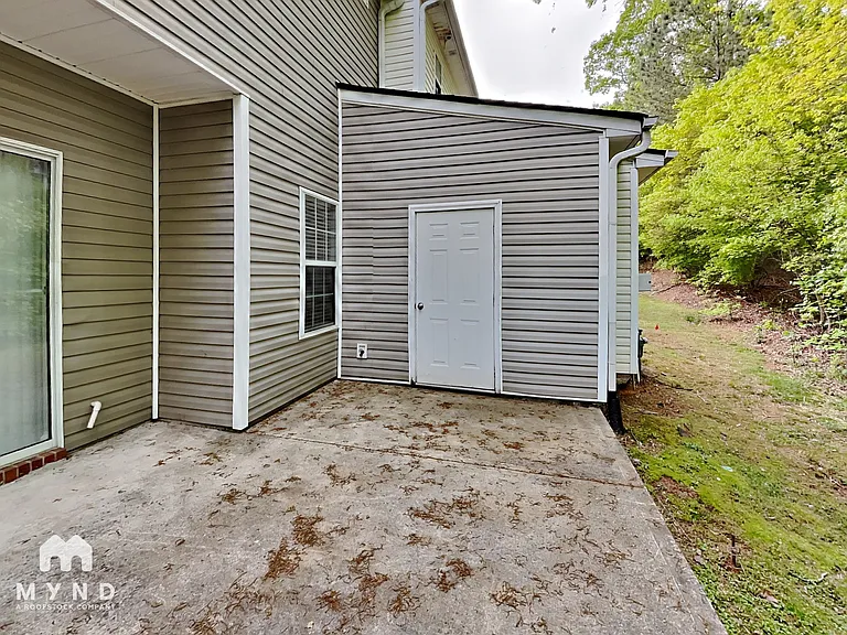 942 Tree Creek Pkwy — Photo 13