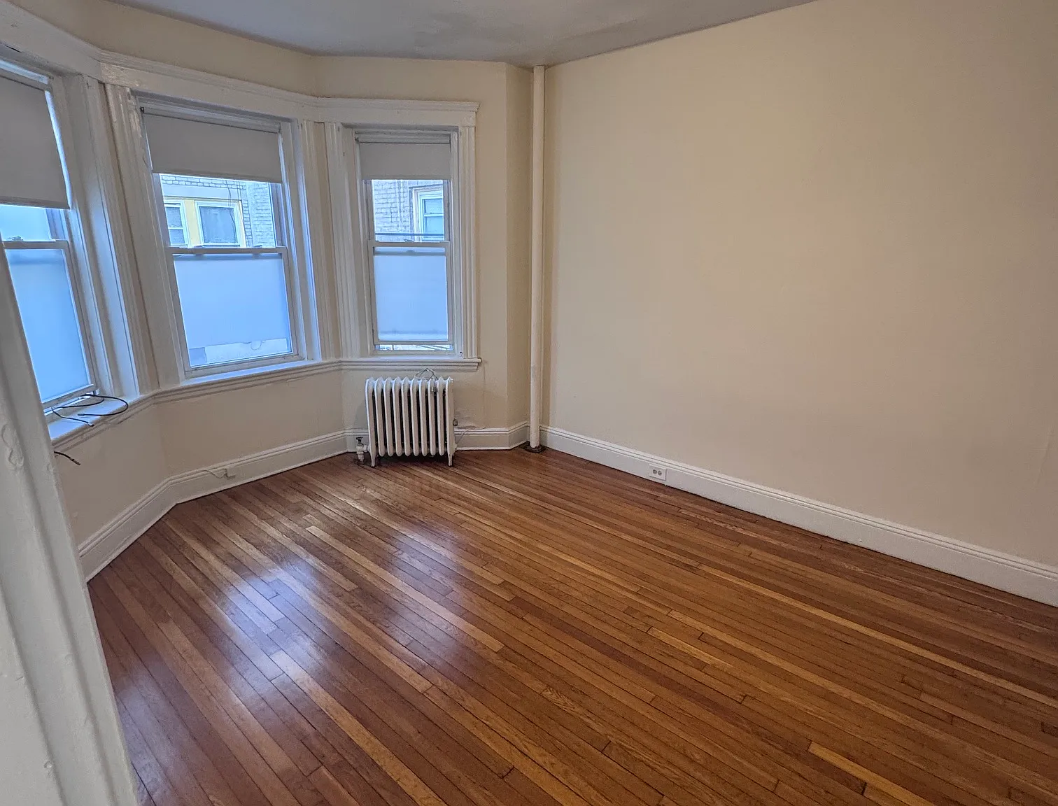 Studio, $1,950 — Photo 1