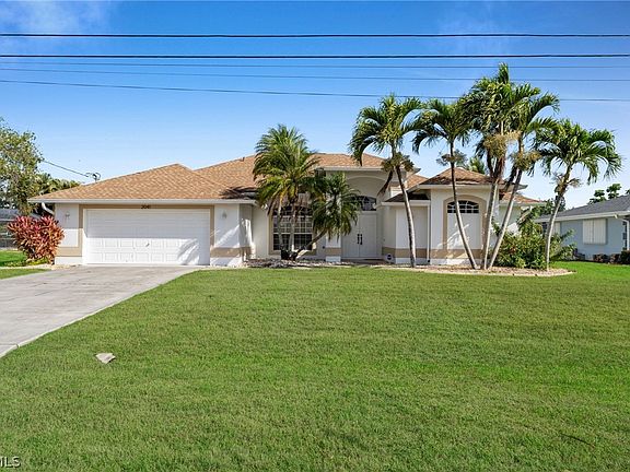 3rd image of 2041 SE 16th St