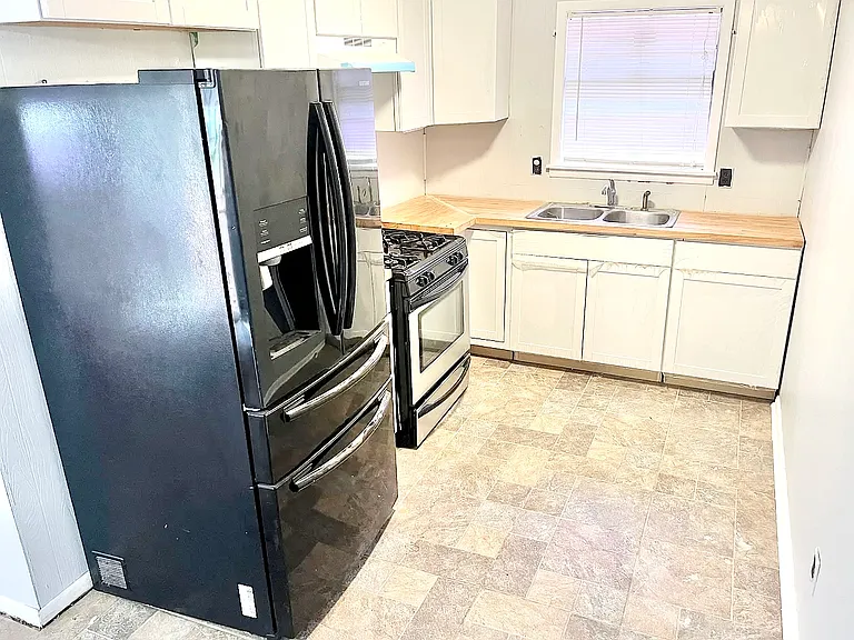 209-17 Apache Dr #H — Photo 1