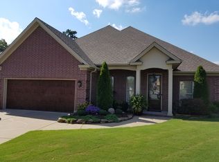 2109 Wellington Village Rd, Little Rock, AR 72211