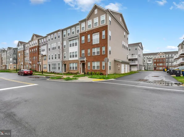 10501 John Glenn St, Lanham, MD 20706