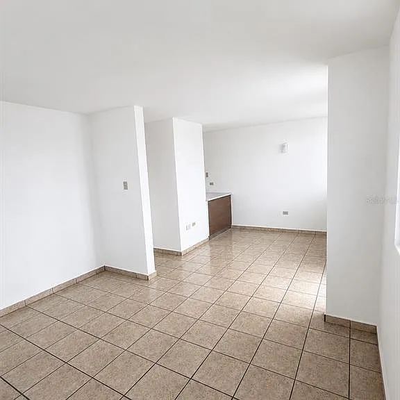 H150 Calle Juguilla Urb Hacienda Guamani — Photo 18