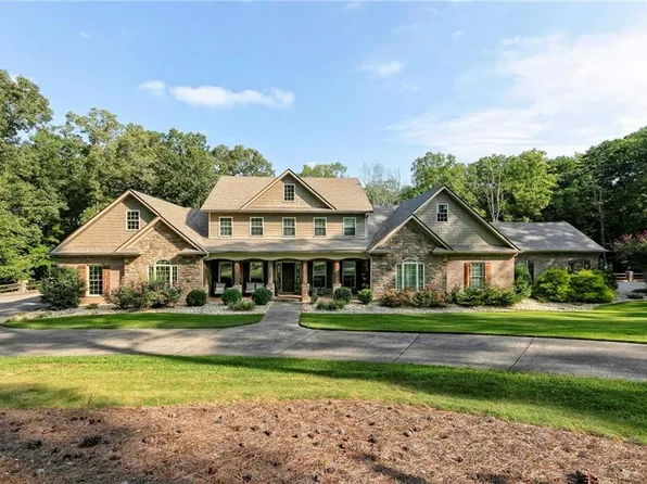 293 Highland Dr, Tallapoosa, GA 30176